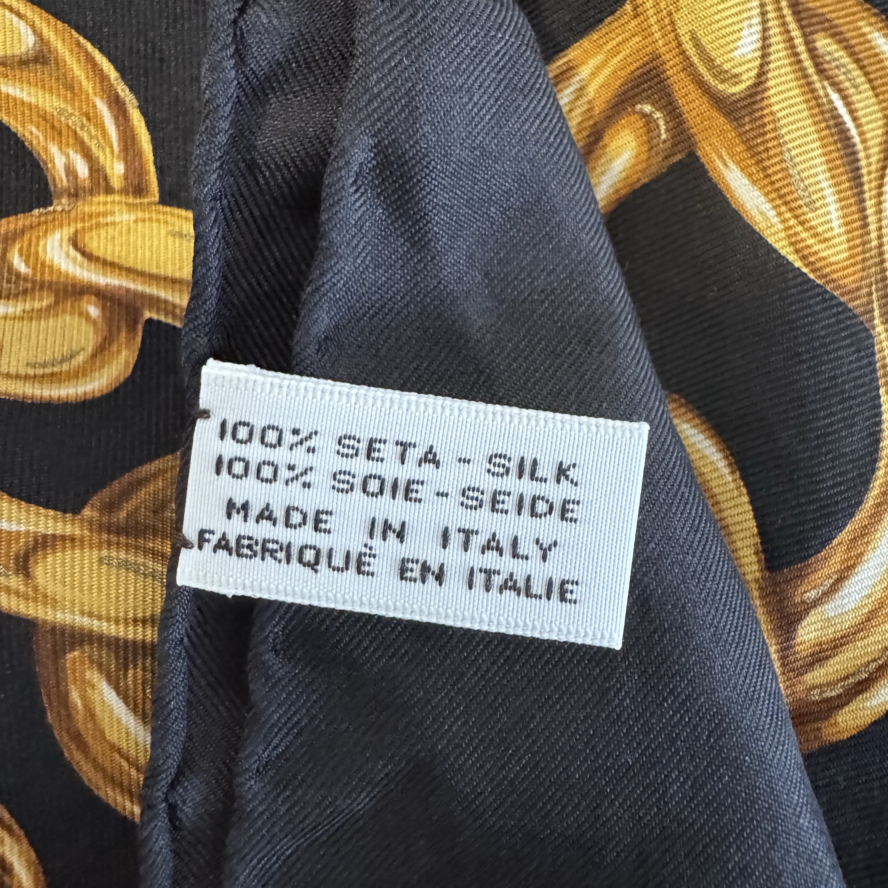 Chanel Black & Gold Scarf Black Silk Very good condition - Model View