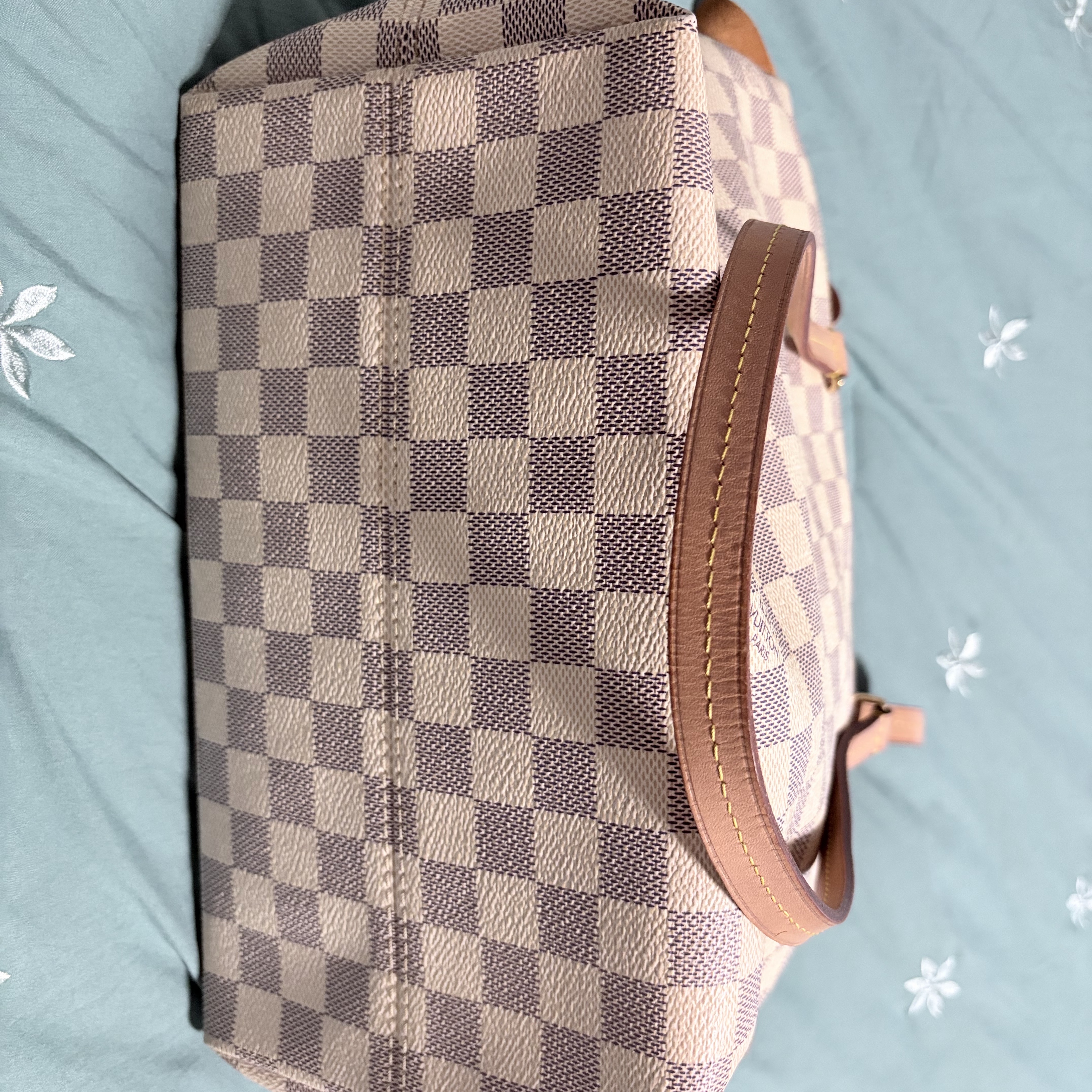 Louis Vuitton Damier Azur Tote White Canvas Very good condition - Inside View