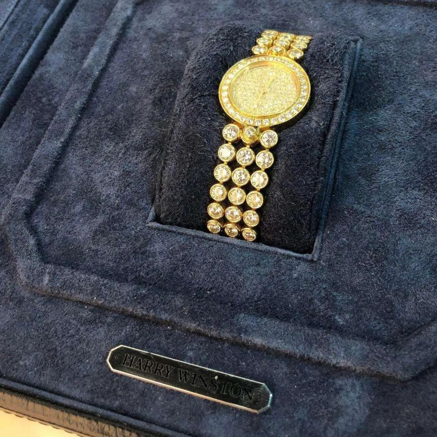 UNSIGNED Harry Winston Diamond Gold MultiColor Never worn - Box View