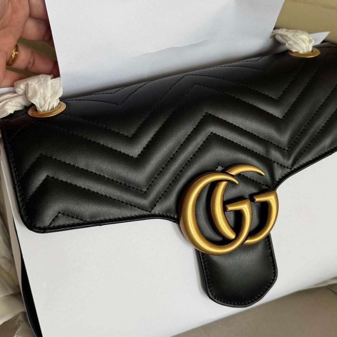 Gucci Marmont Large Black Leather Never worn, with tag - Box View