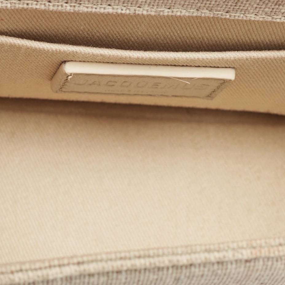 Jacquemus Le Chiquito Beige Canvas Good condition - Model View