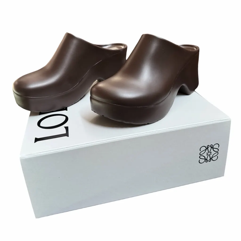 Loewe Loewe Terra Foam Clog Brown Rubber Never worn, with tag - Box View