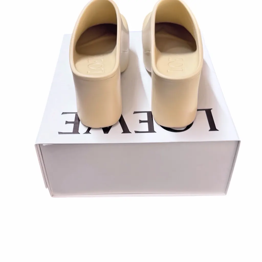 Loewe Loewe Terra Foam Clog Beige Rubber Never worn, with tag - Back View