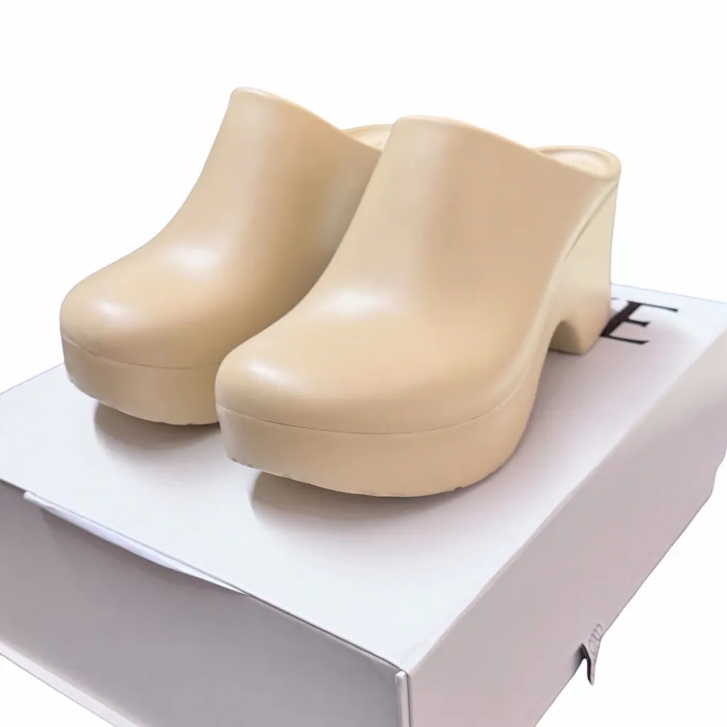 Loewe Loewe Terra Foam Clog Beige Rubber Never worn, with tag - Inside View