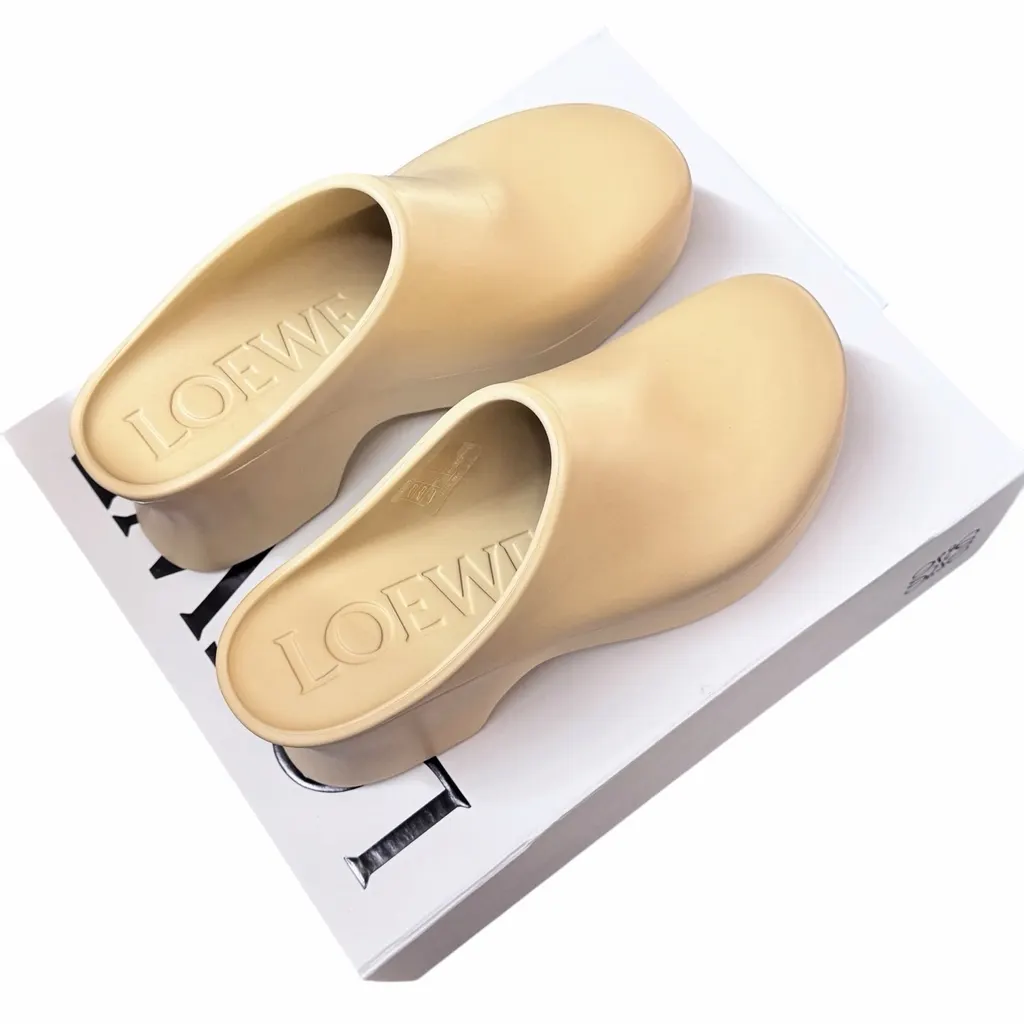 Loewe Loewe Terra Foam Clog White Rubber Never worn, with tag - Model View