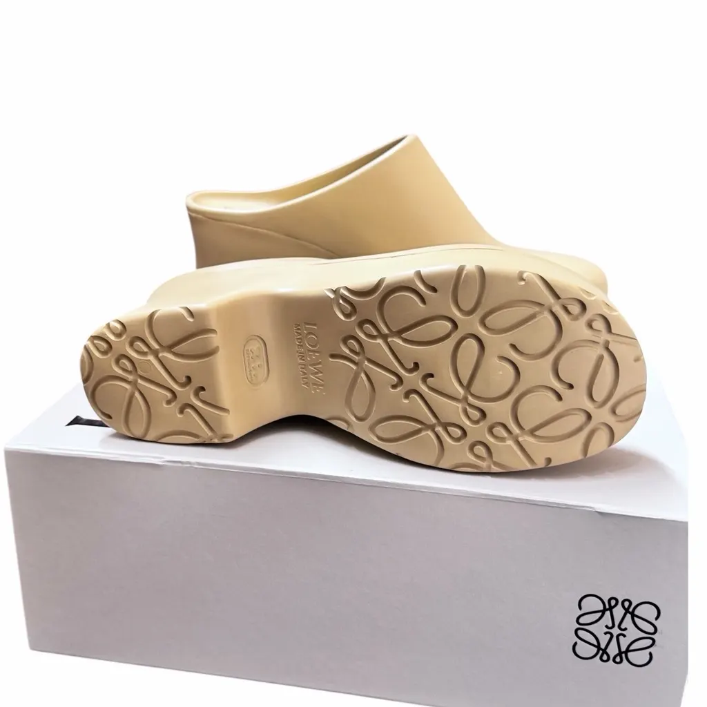 Loewe Loewe Terra Foam Clog White Rubber Never worn, with tag - Box View
