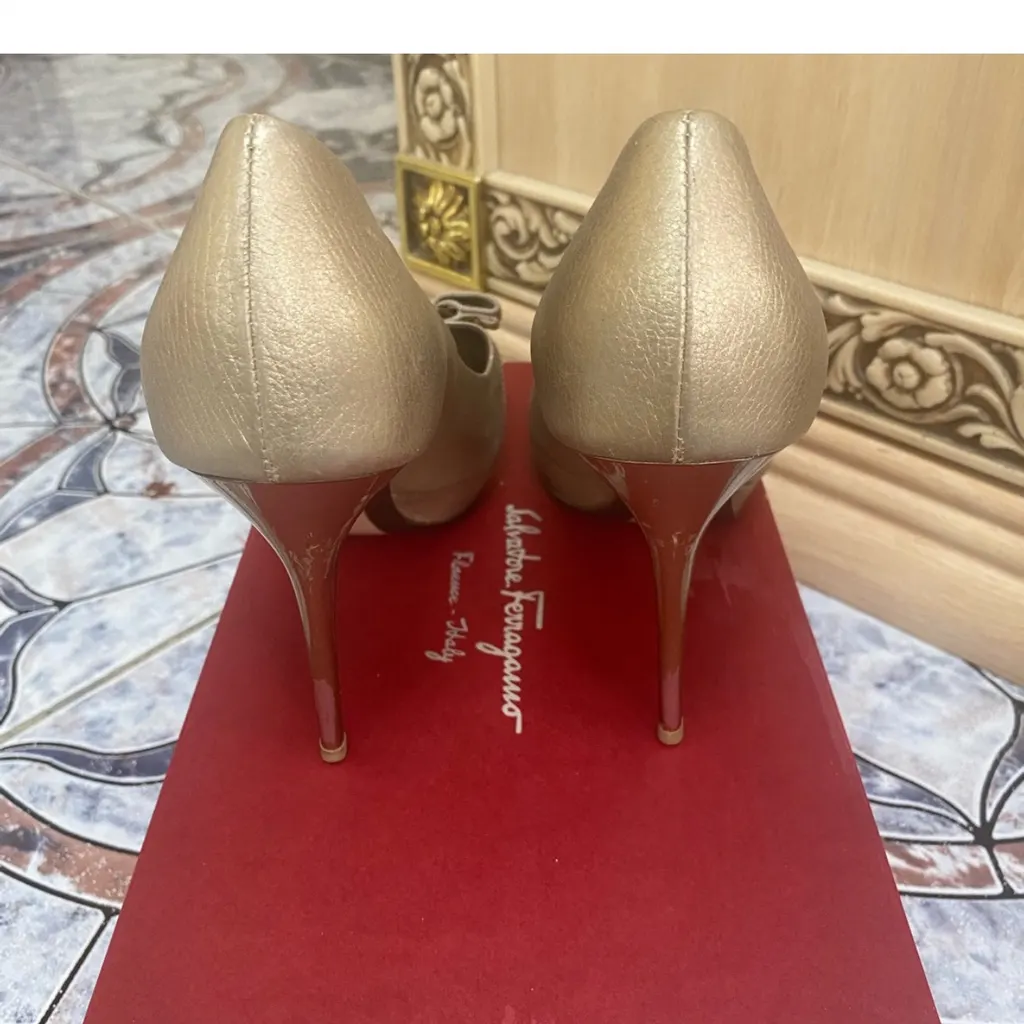 Salvatore Ferragamo Classic Collection Gold Leather Good - Back View