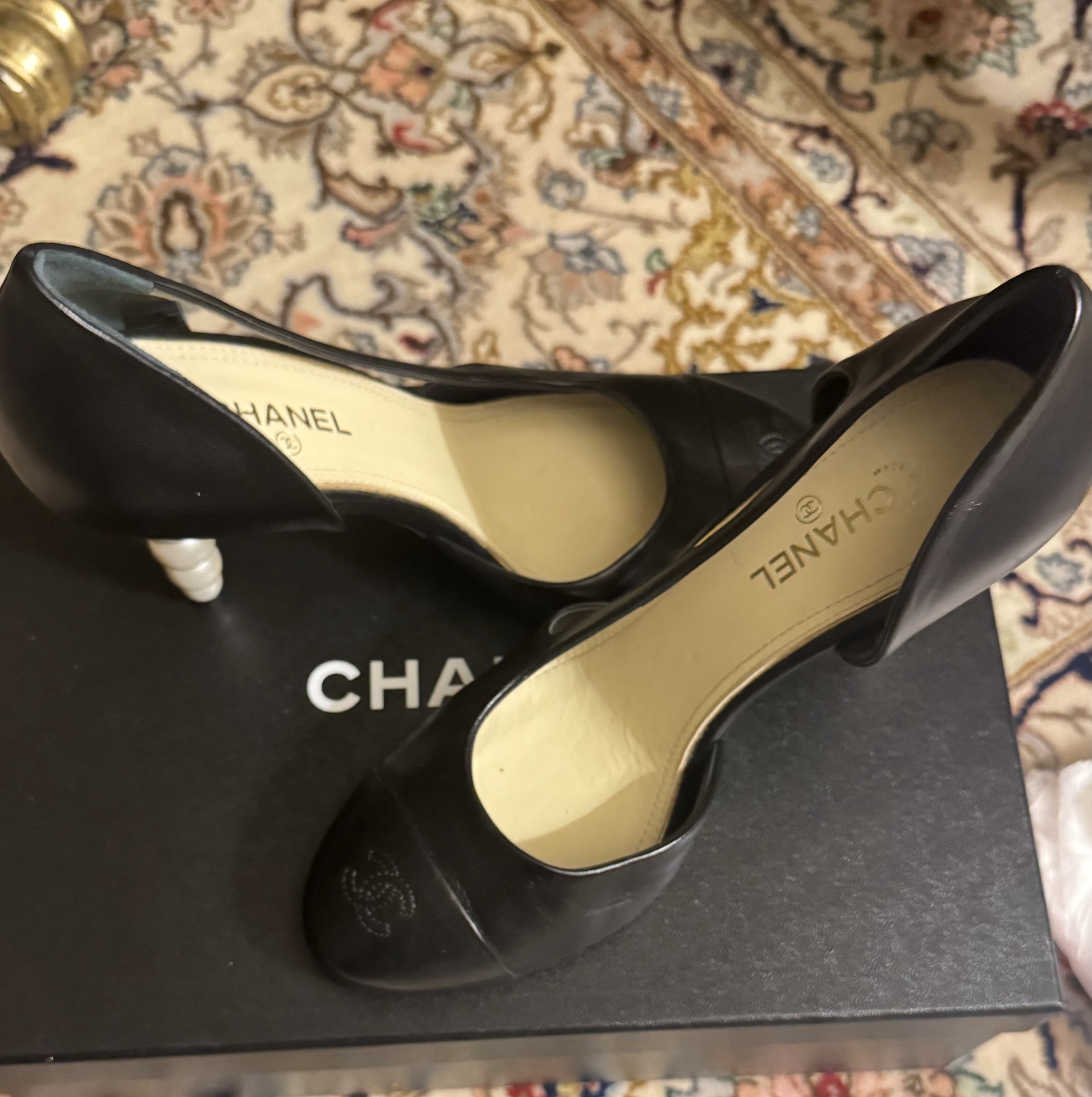 Chanel Pearl Heels Black Black EU 37 Leather | Pre-Owned Dub