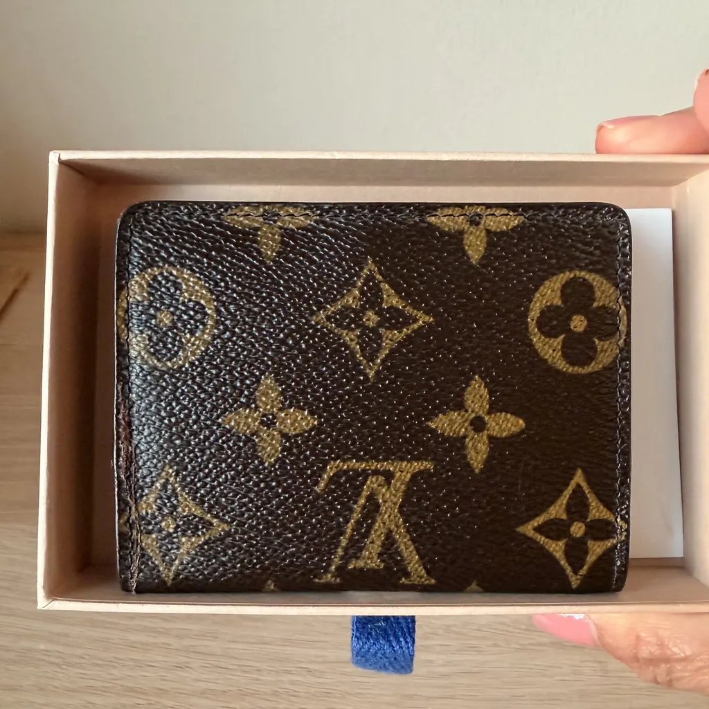 Louis Vuitton Pre-owned Wallet Brown Canvas Good - Back View