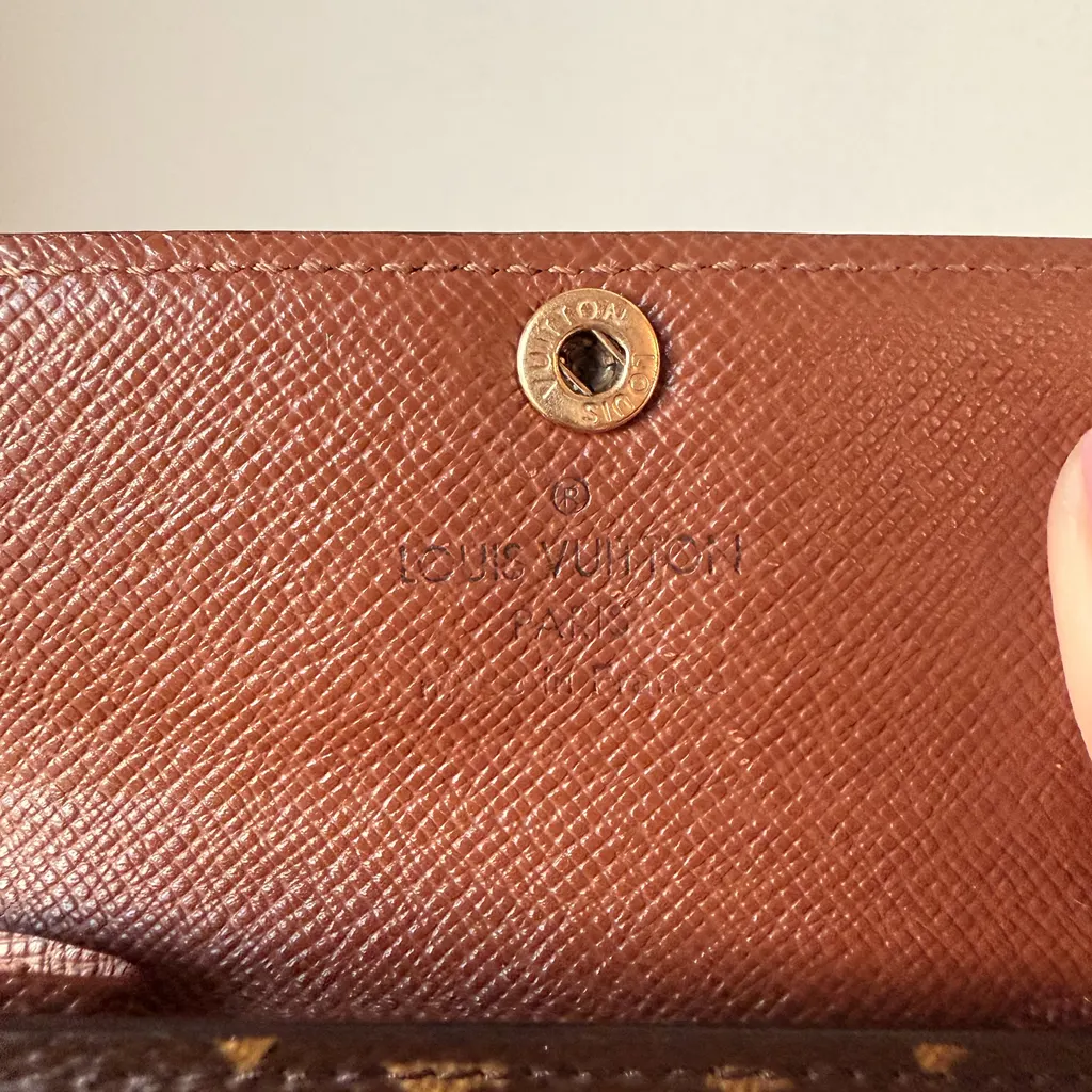 Louis Vuitton Pre-owned Wallet Brown Canvas Good - Inside View