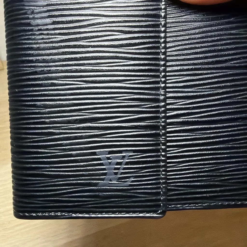 Louis Vuitton Epi Wallet Black Good - Back View