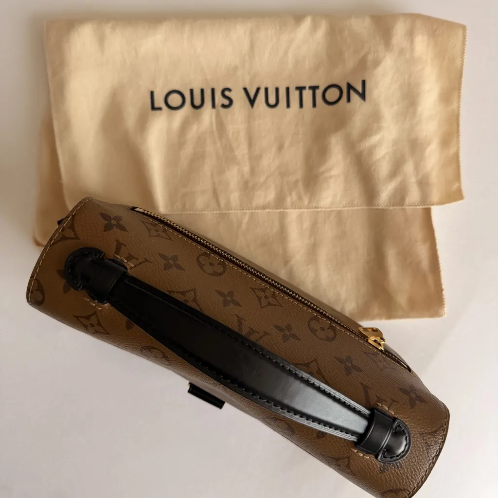 Louis Vuitton Pochette Metis Brown Canvas Very good - Box View