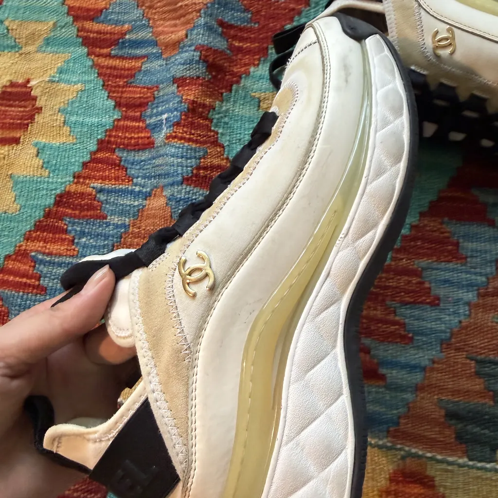 Chanel shoes Beige Leather Fair - Box View