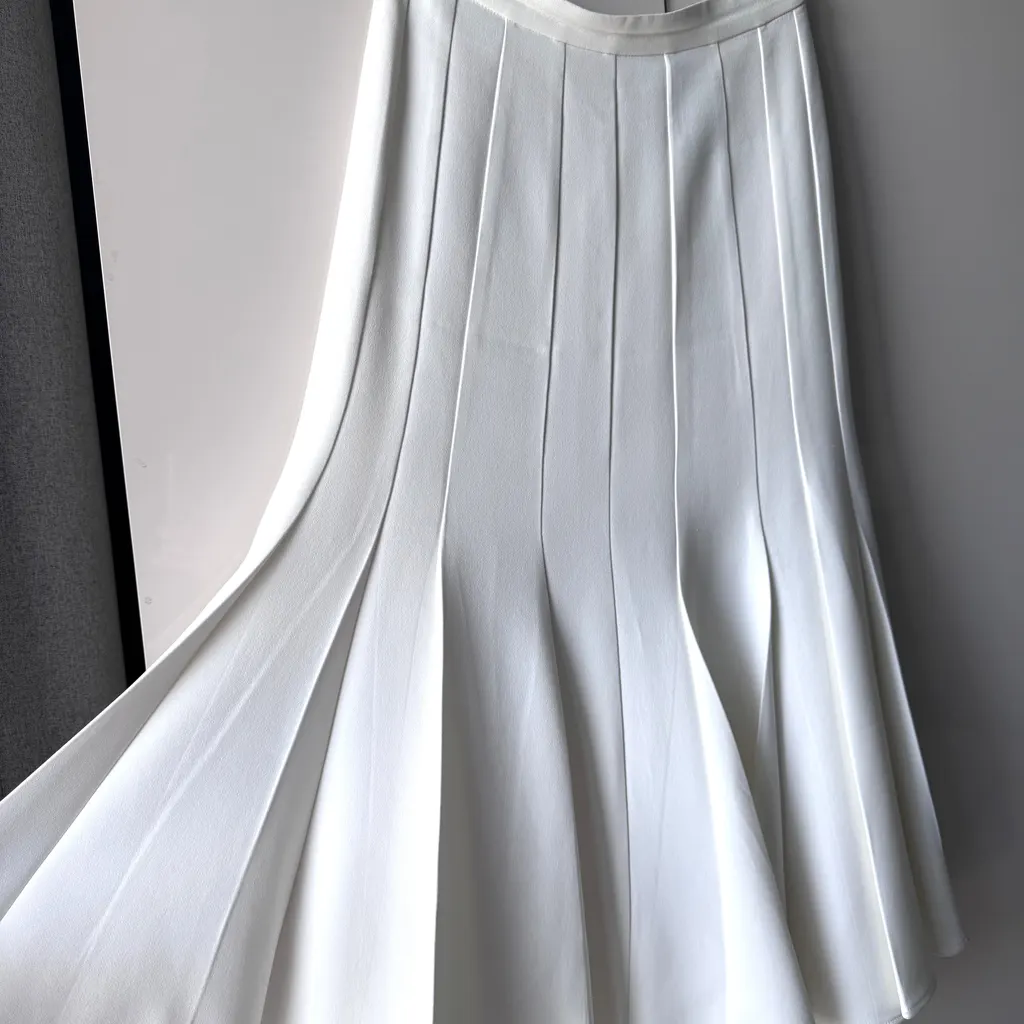 Ermanno Scervino Pleated skirt White Very good - Box View