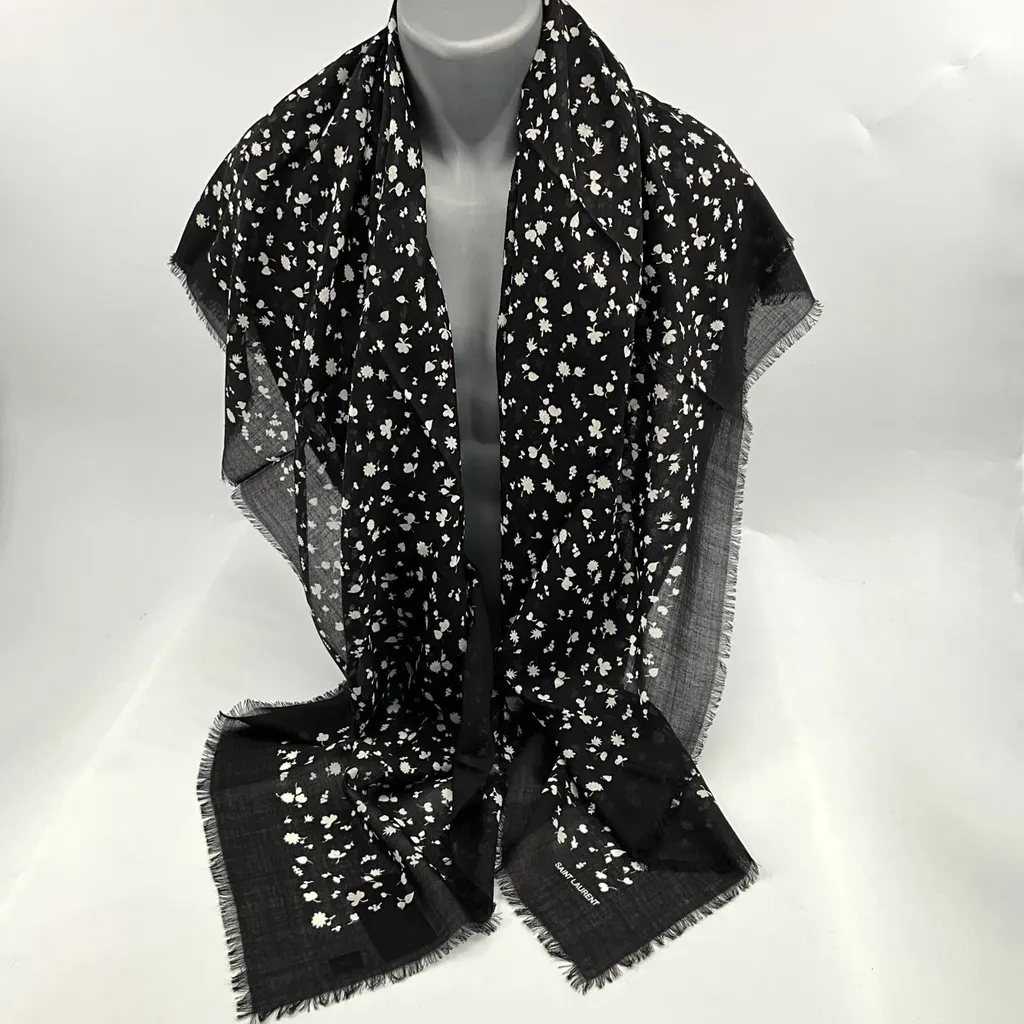 Saint Laurent Knit Fringed MultiColor Wool Never worn - Box View