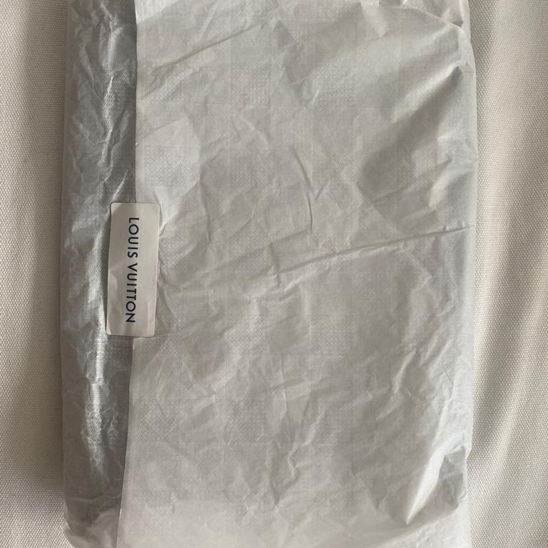 Louis Vuitton Classique Monogram Shawl - 4