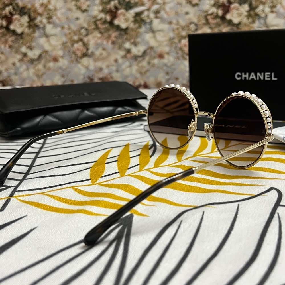 Chanel Pearl Round Sunglasses - Image 11