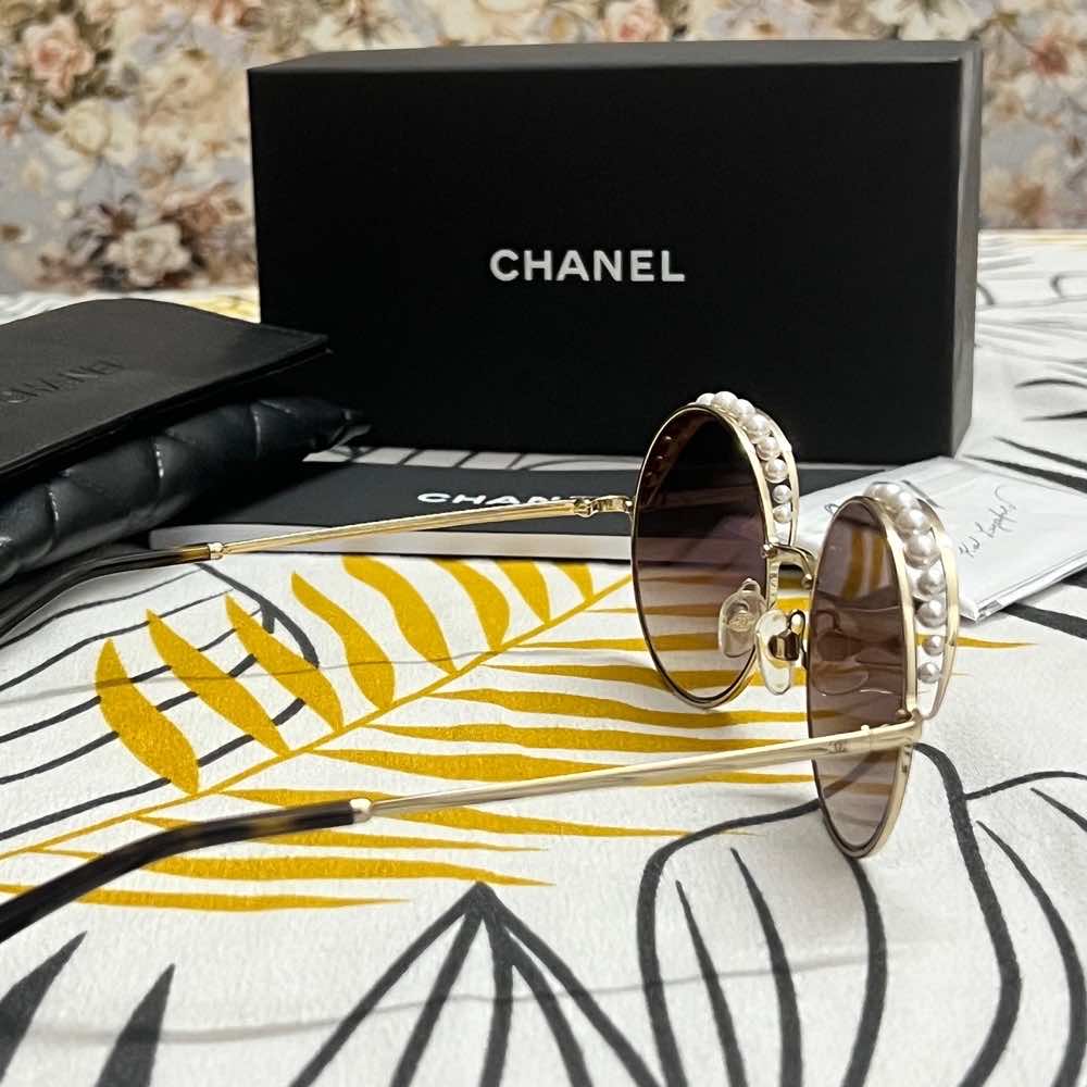 Chanel Pearl Round Sunglasses - Image 14