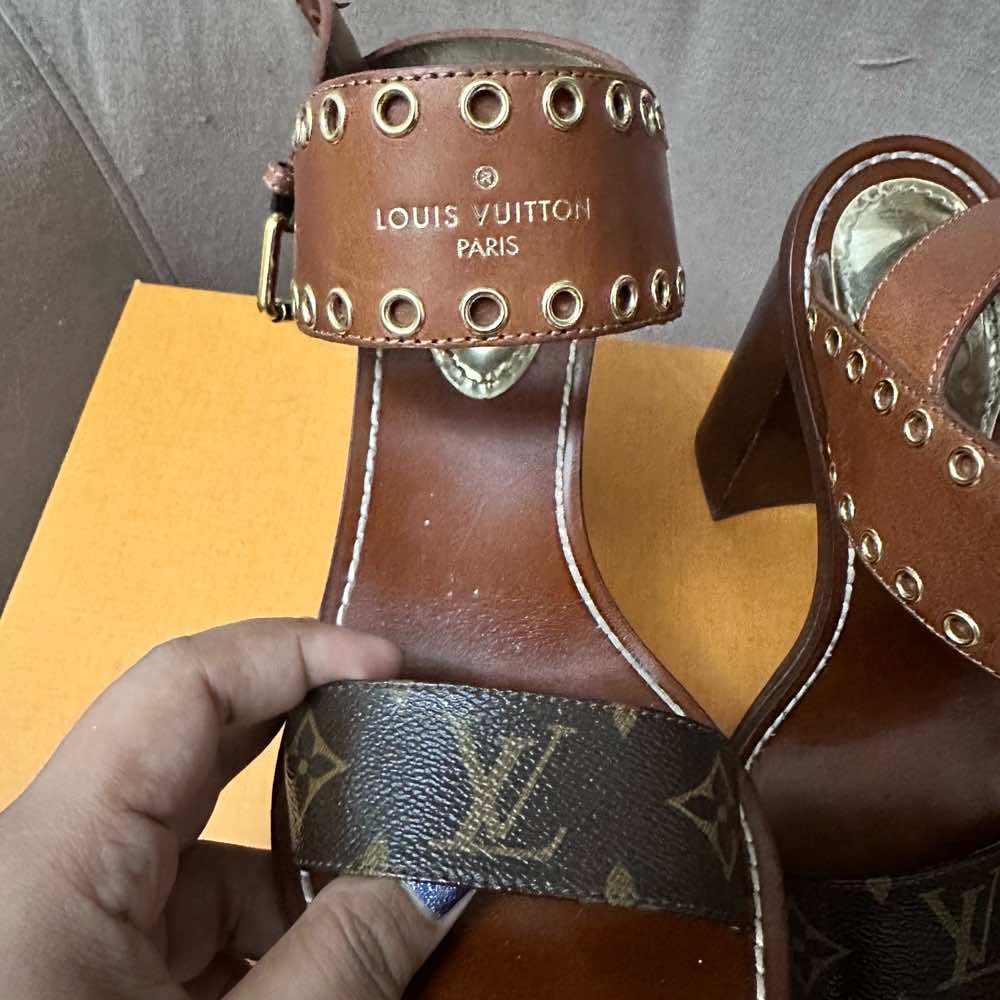 Louis Vuitton Heel Sandals - Image 12