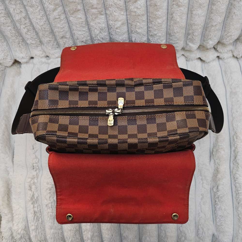 Louis Vuitton Naviglio Messenger - Detail 1