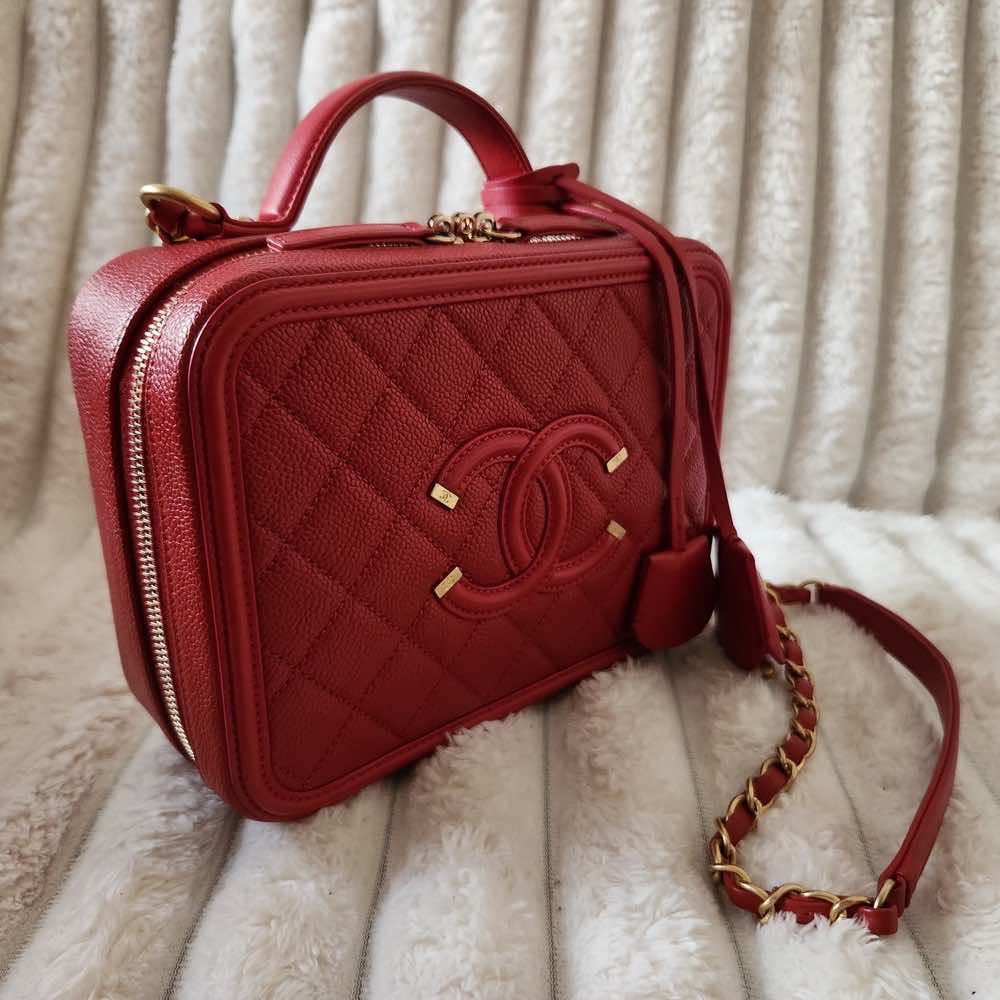 Chanel Filigree Vanity Case - Detail 1