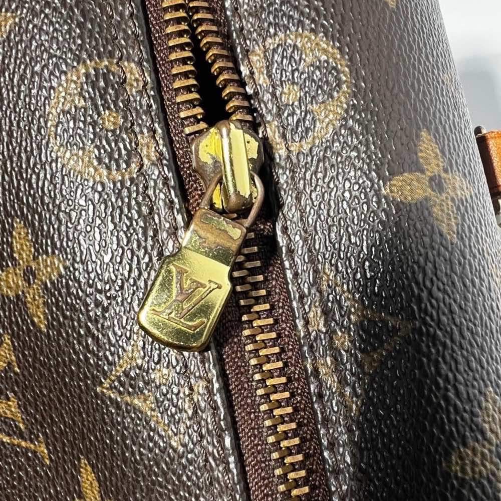 Louis Vuitton Papillon - Side view