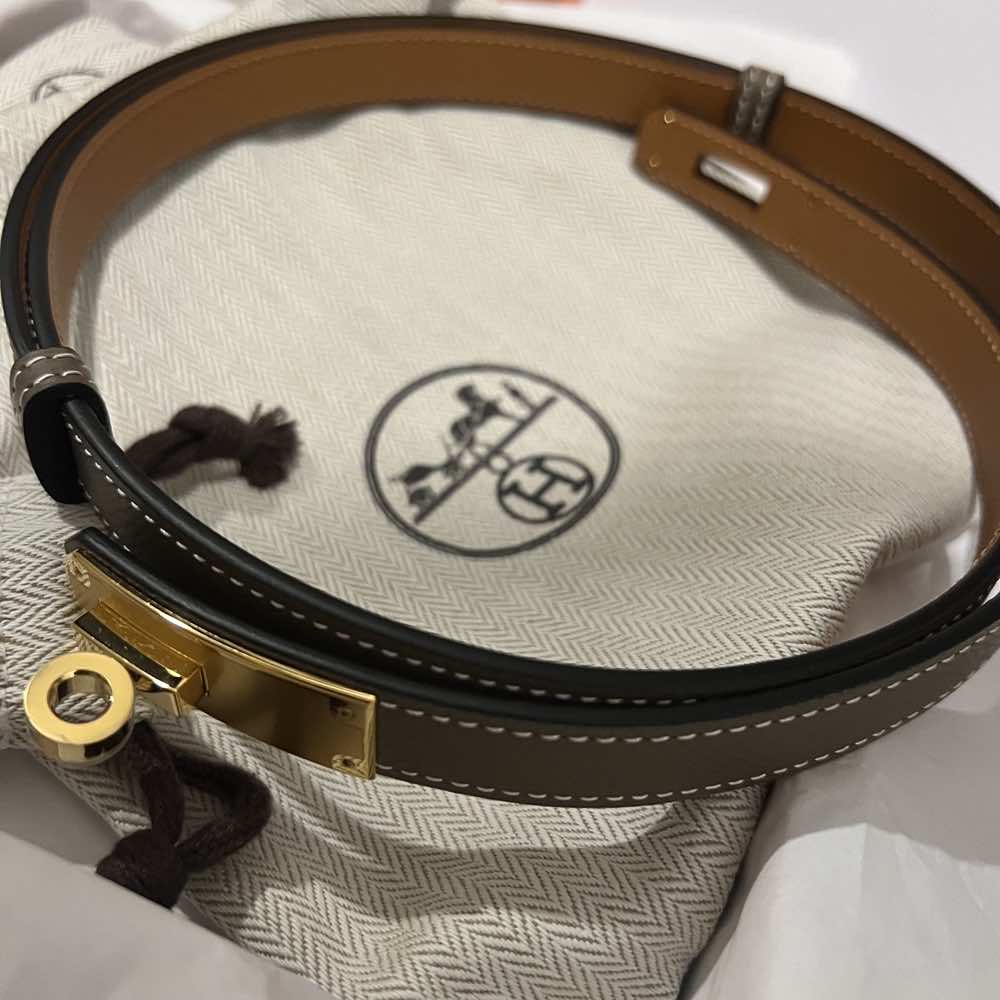 Hermès H Kelly belt - Side view