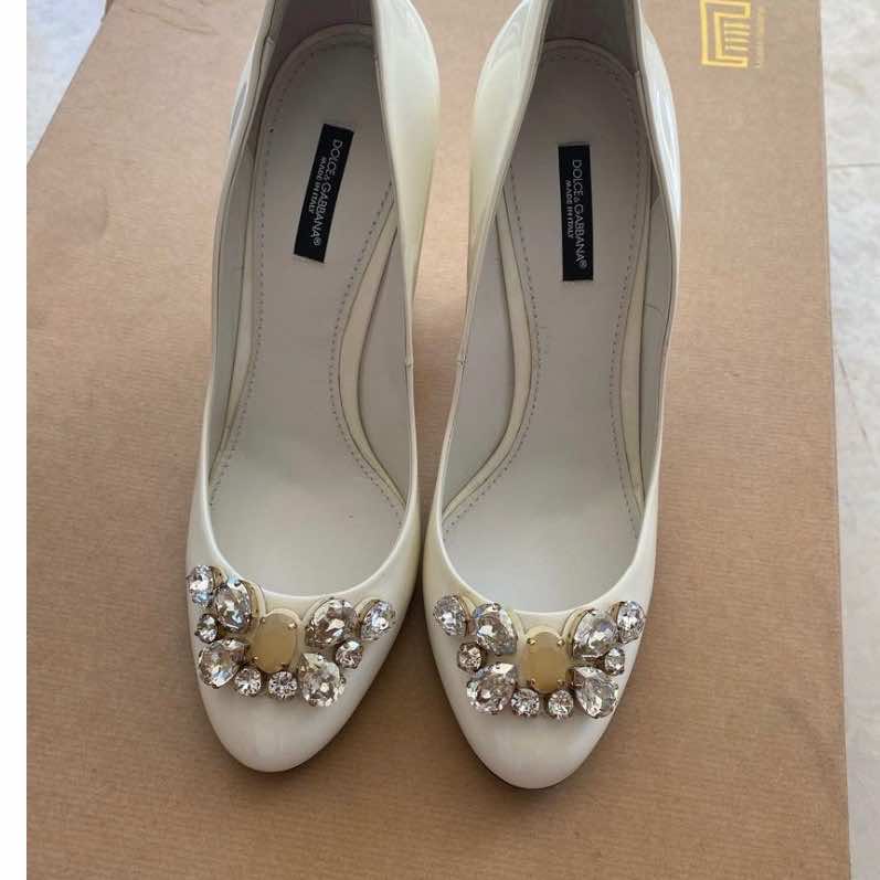 Dolce & Gabbana Jewel Embellished Pumps - Image 10