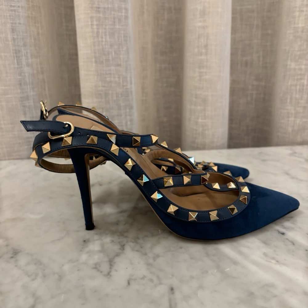 Valentino Garavani Rockstud Heels - 4