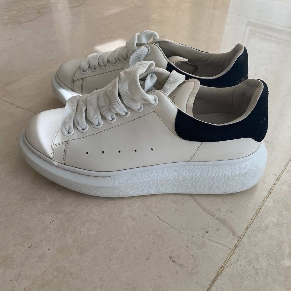 Alexander McQueen Oversized Sneaker - Image 10