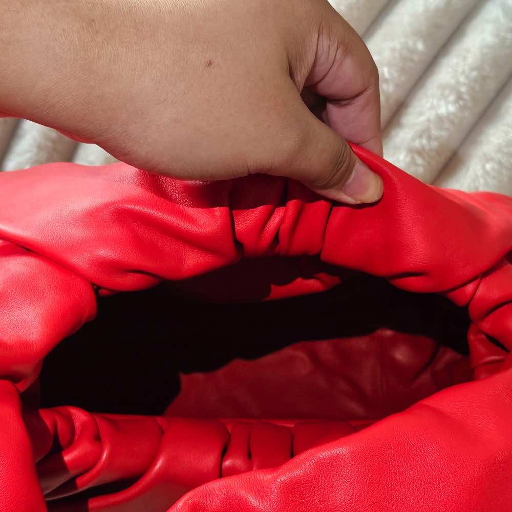 Bottega Veneta Shoulder Pouch - Detail 2