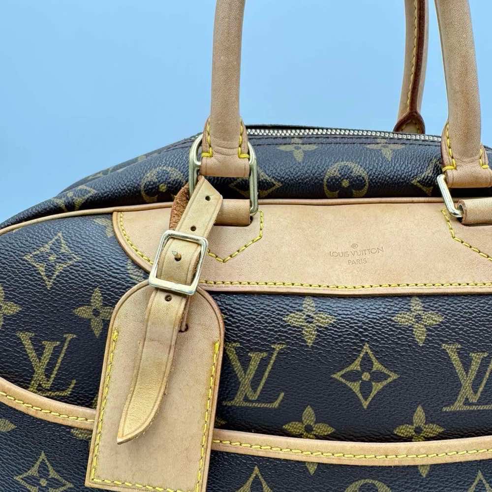 Louis Vuitton Deauville - Image 11