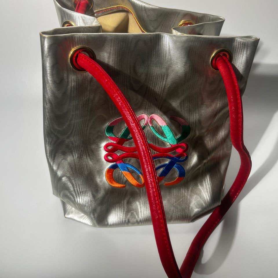 Loewe Anagram Tote Silver Very good - Box View