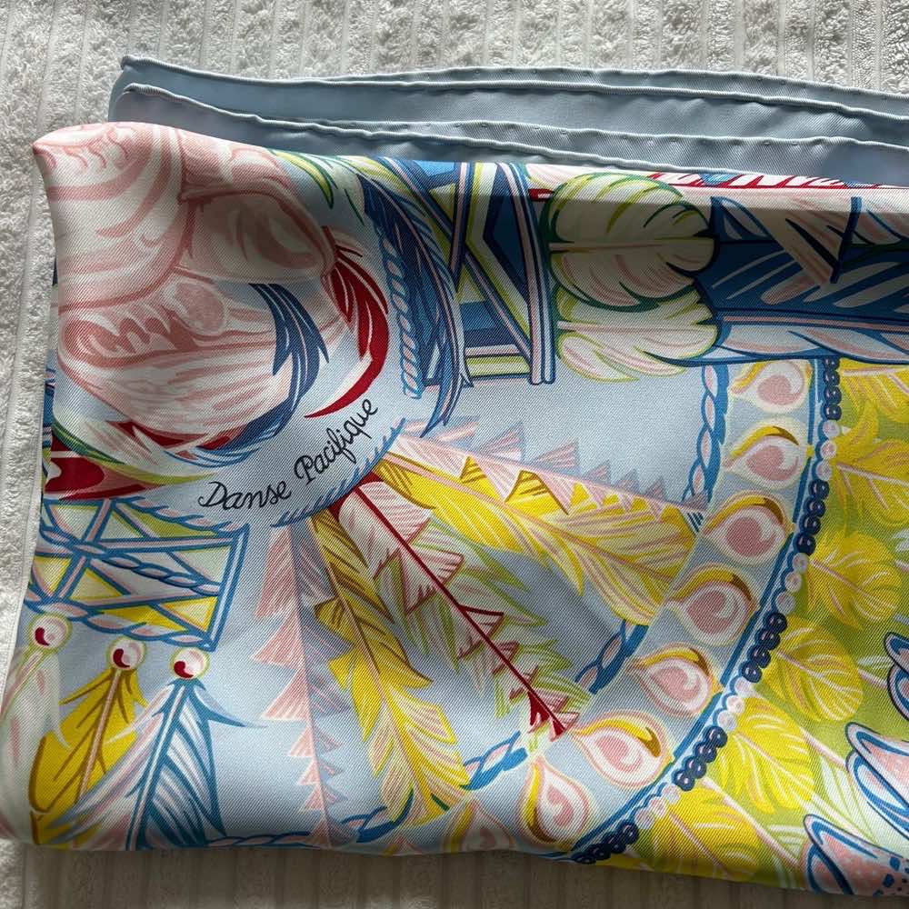 Hermès Danse Pacifique 90 Scarf - 5