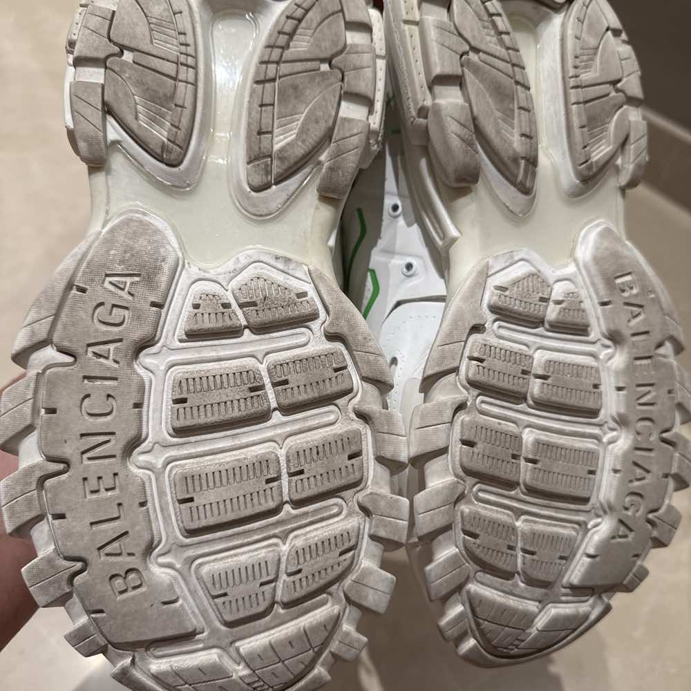 Balenciaga Track White Leather Very good - Box View