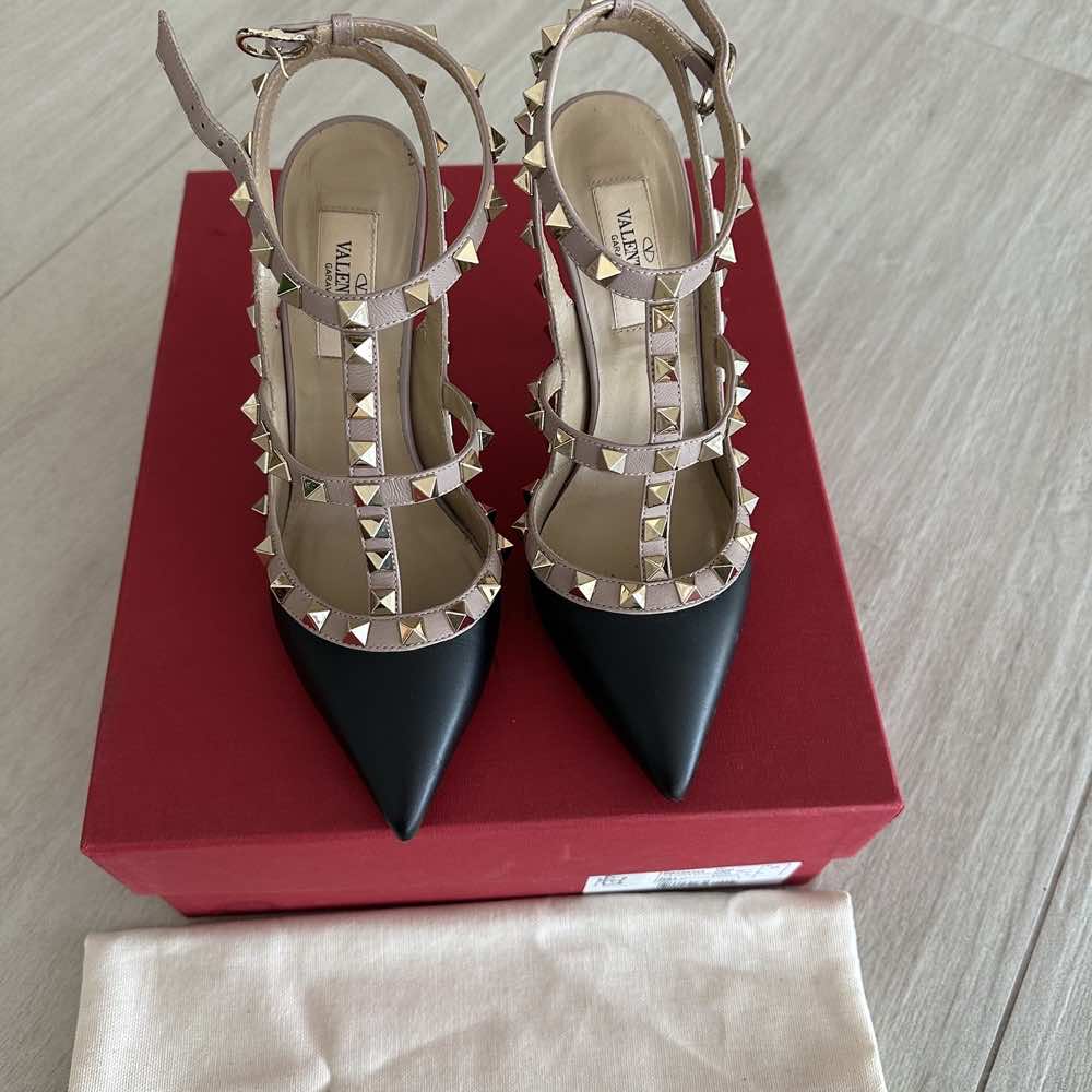 Valentino Rockstud - Side view