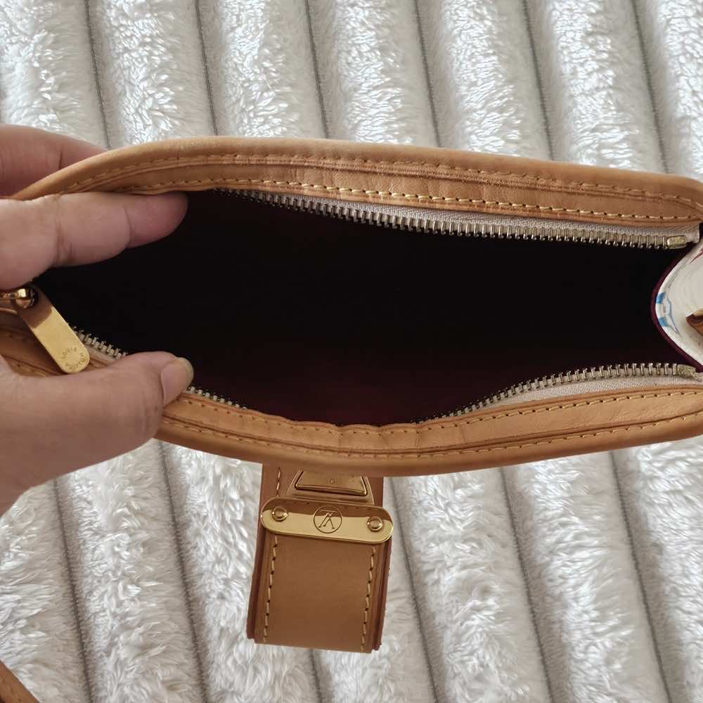 Louis Vuitton Murakami Shirley - Detail 2