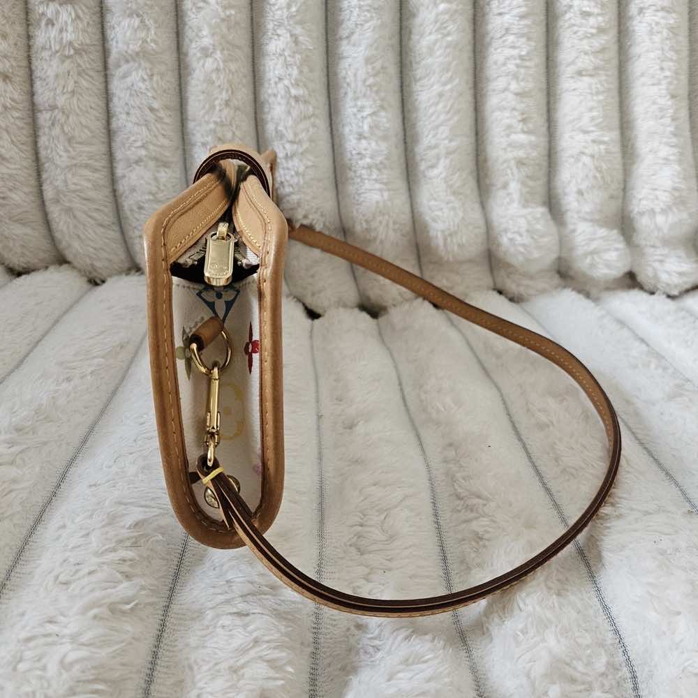 Louis Vuitton Murakami Shirley - Image 12