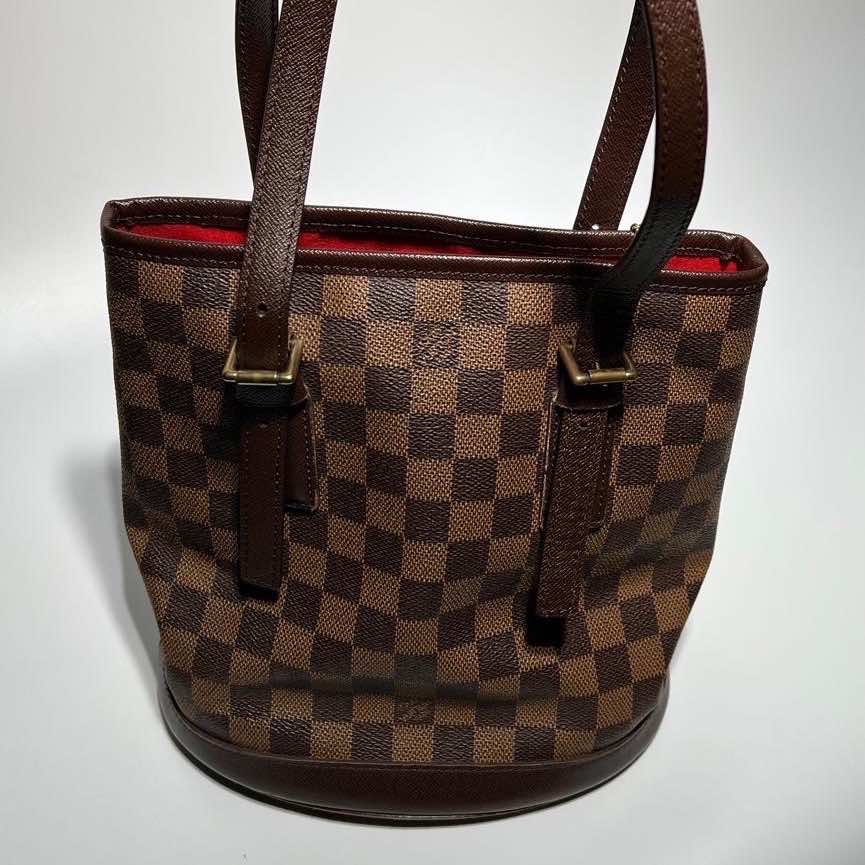 Louis Vuitton Marais Bucket - Detail 1