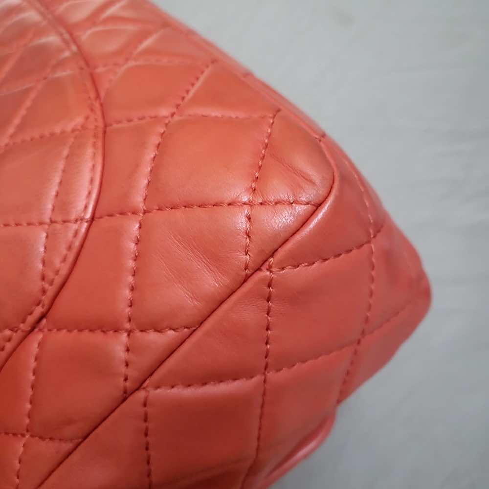 Chanel Classic Flap - Detail 1