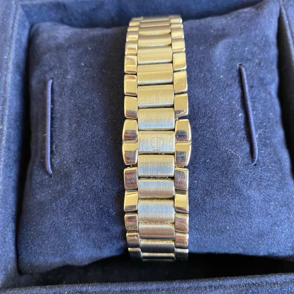 Baume Et Mercier Riviera MV045163 - Side view