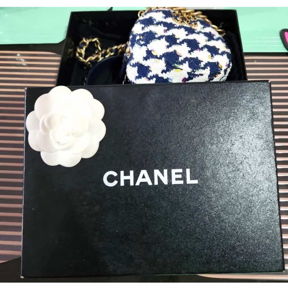 Chanel Tweed 19 Round Bag - Image 12