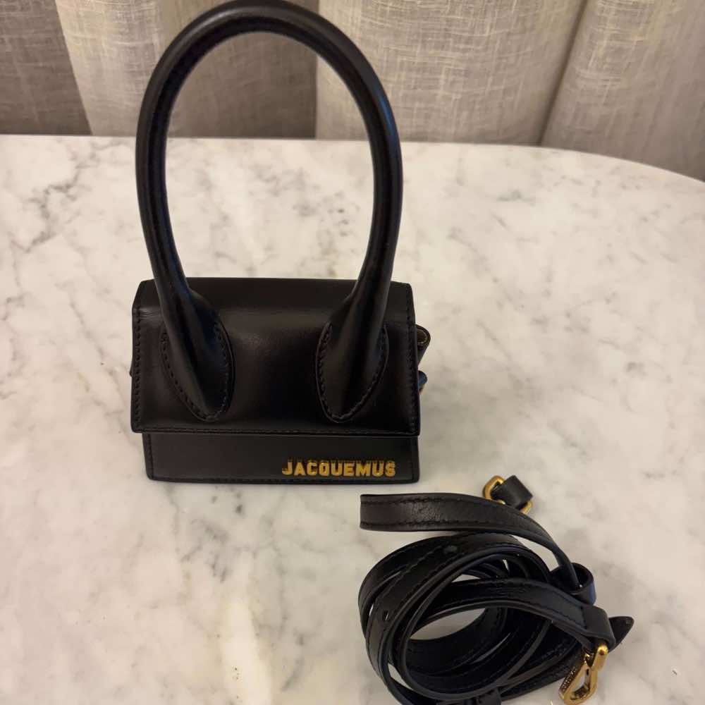 Jacquemus Le Chiquito Black Leather Gold Very good - Box View