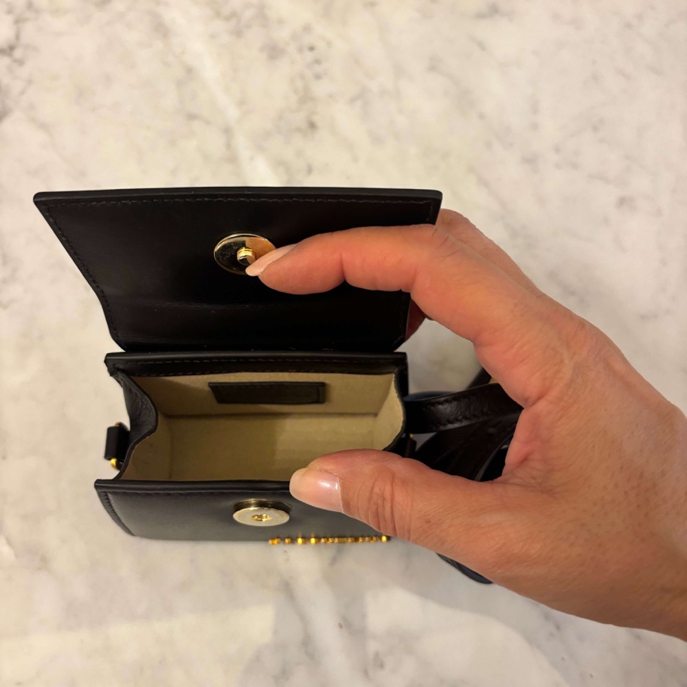 Jacquemus Le Chiquito - Detail 1