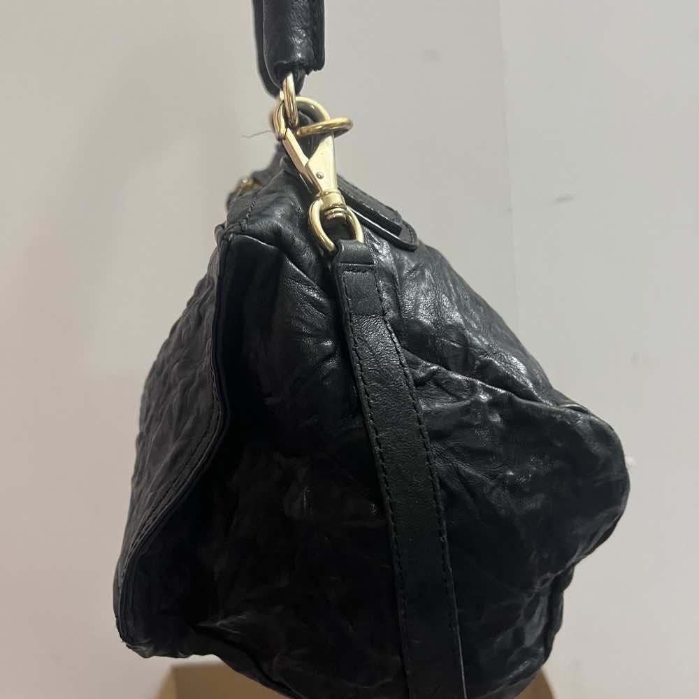 Givenchy Pandora - Side view