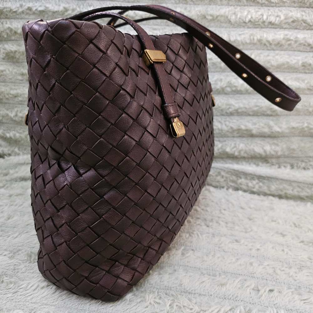 Bottega Veneta Intrecciato Tote - Side view