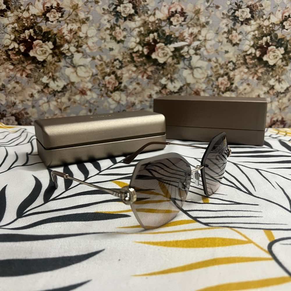 Bvlgari Bvlgari BV6105B sunglasses - Image 10