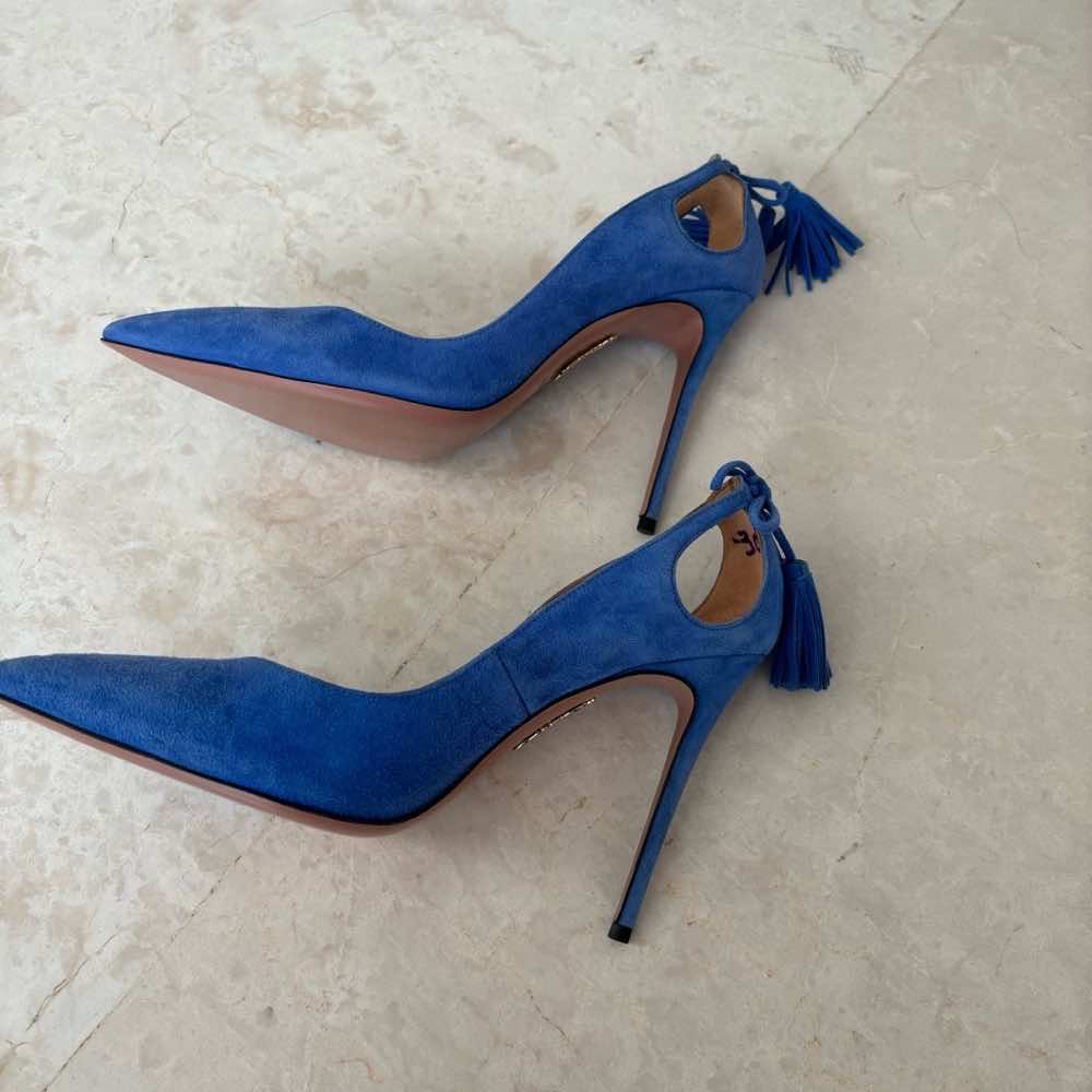 Aquazzura Pumps - Side view