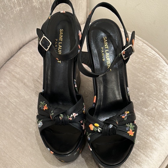 Saint Laurent Candy - Side view