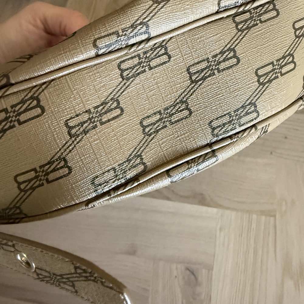 Balenciaga Le Cagole - Side view